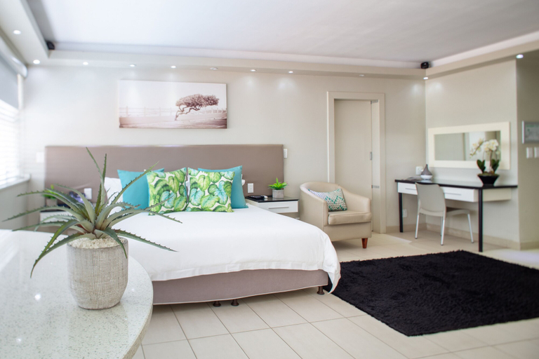 Bedroom 2, Villa San Giovanni Accommodation, City of Tshwane
