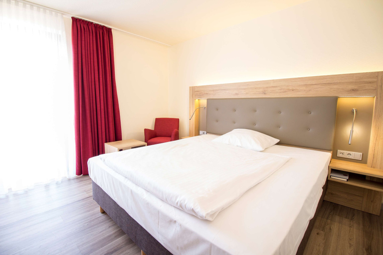Bedroom 2, Arvena Park Das Hotel am Franken-Center, Nürnberg
