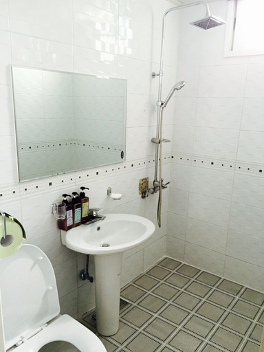 Bathroom 3, Grim Garden Guest House, Yeosu