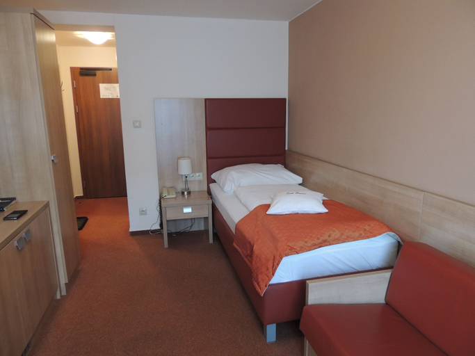 Bedroom 3, Hotel Club, Kežmarok