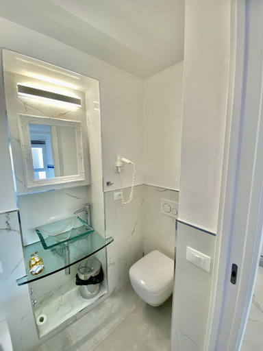 Bathroom 4, Giovanni Rooms Manarola, La Spezia