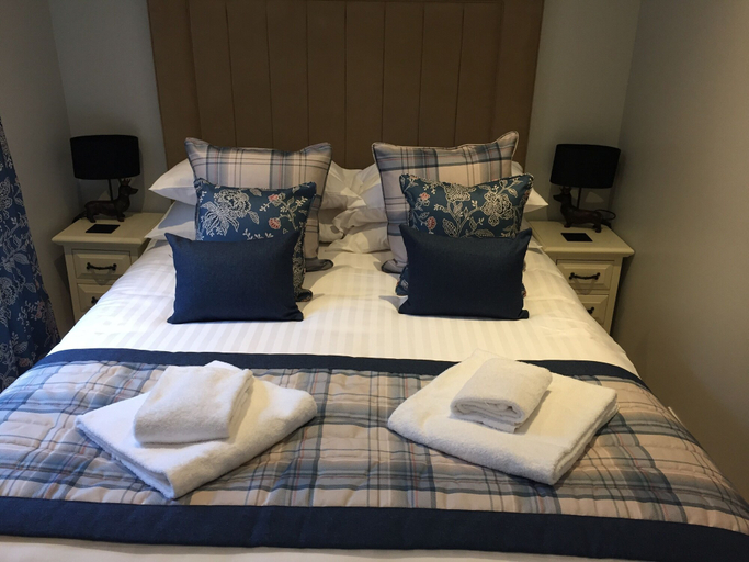 Bedroom 2, Bluebell Lodge 7 with Hot Tub, Dumfries and Galloway