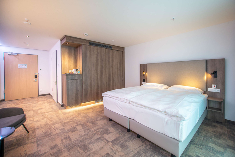 Bedroom 2, Park Inn By Radisson Wismar, Nordwestmecklenburg
