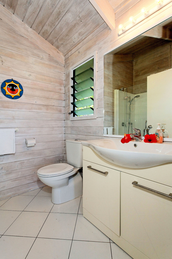 Bathroom 5, Sands Villas Rarotonga, Rorotonga