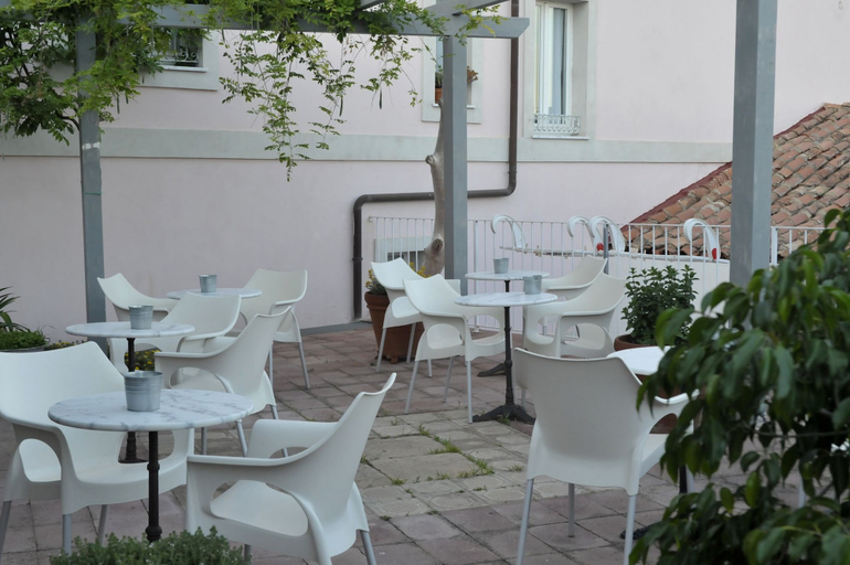 Food & Drinks 5, Hotel Villa Pimpina, Carbonia-Iglesias