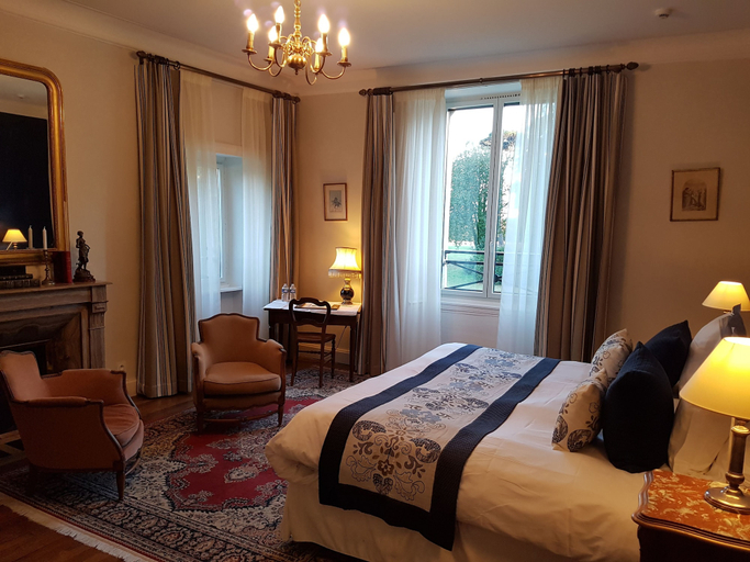 Bedroom 2, Manoir de Kergrec'h, Côtes-d'Armor