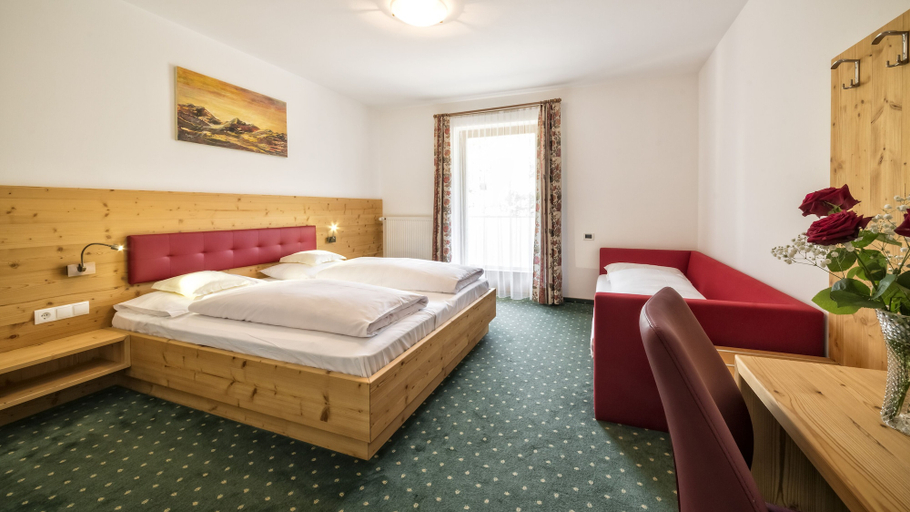 Bedroom 3, Hotel Elisabeth, Bolzano