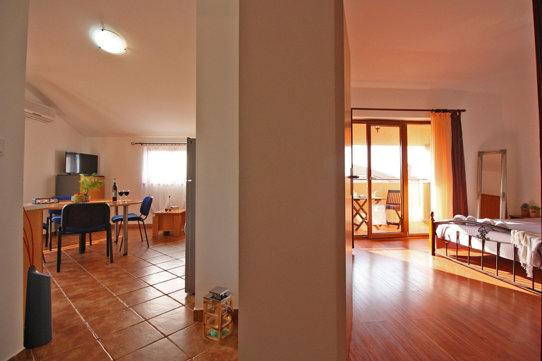 Food & Drinks, Apartments Irena 1310, Fažana