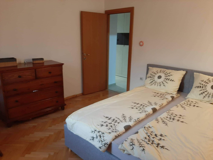 Bedroom 4, Stunning Color 1-bed Apartment in Skopje, Skopje