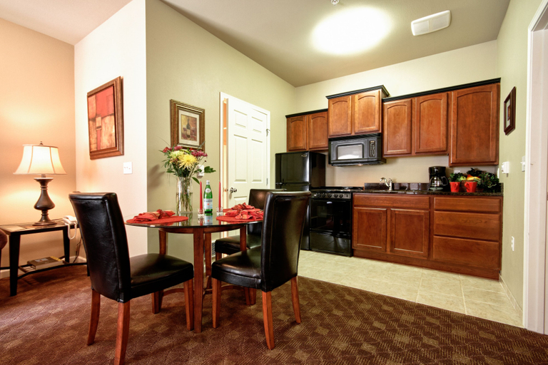Others 5, Stratford Suites, Spokane