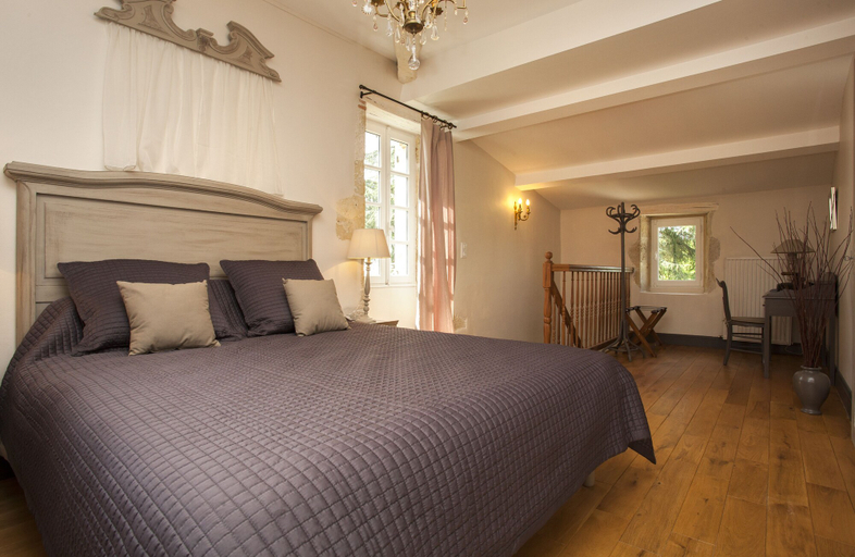 Bedroom 2, Maison d'hotes de Charme Les Bruhasses, Gers