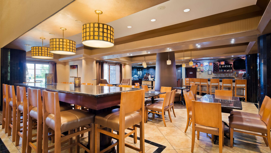 Food & Drinks 5, Best Western Plus KC Speedway Inn & Suites, Kansas City