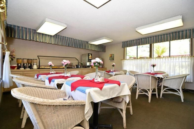 Food & Drinks 5, Days Inn & Suites by Wyndham Mountain View, Santa Clara