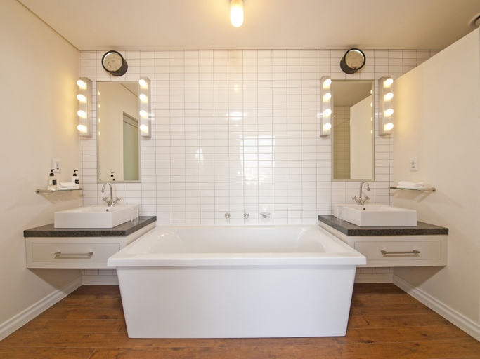 Bathroom 5, Turbine Hotel and Spa, Eden
