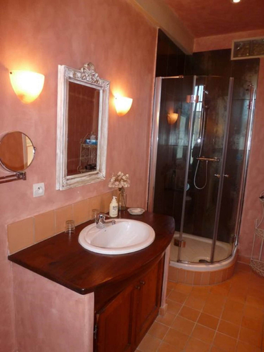 Bathroom 5, Manoir de Savigny, Manche