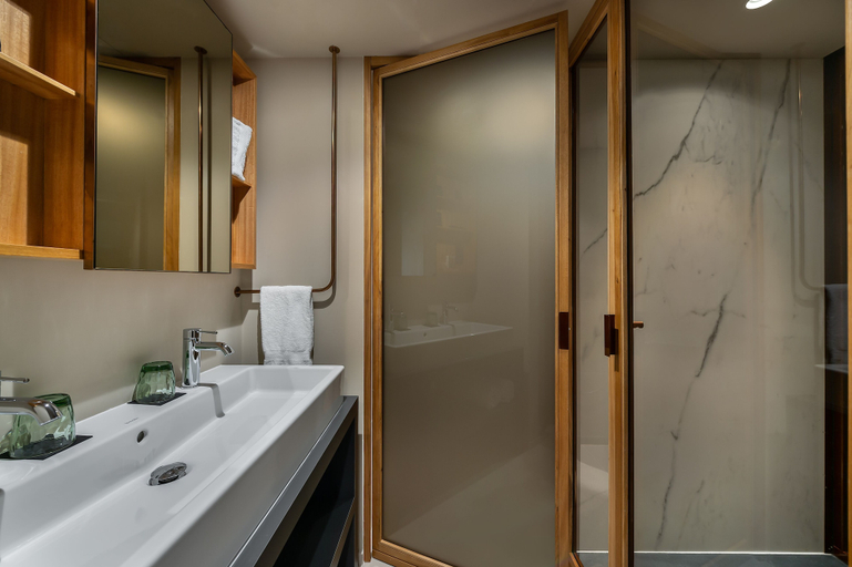 Bathroom 5, 9Hotel Paquis, Genève