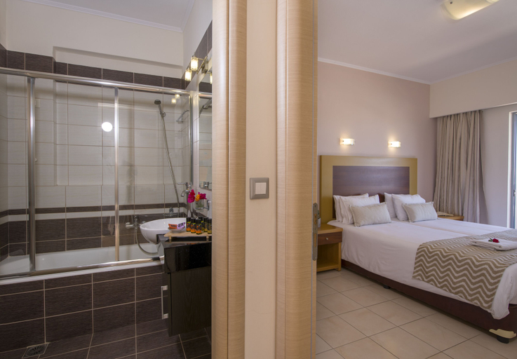 Bedroom 3, Isida Hotel, Crete