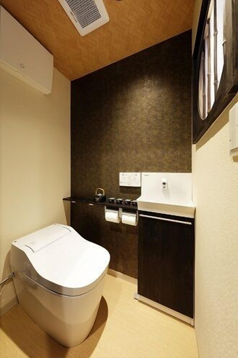 Bathroom 3, Kyoto Himawari Shijo Kawaramachi, Kyoto