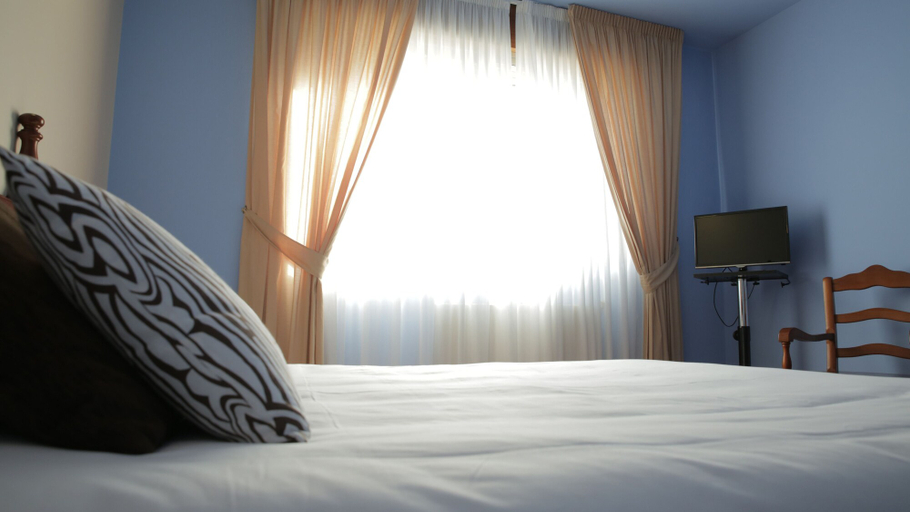 Bedroom 3, Alda Bueumar, Pontevedra