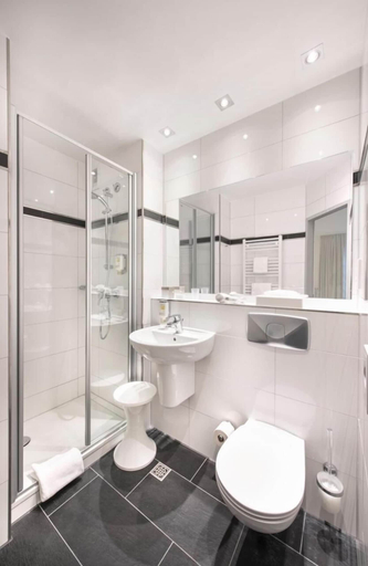Bathroom 4, Hotel Am Wald, Mettmann