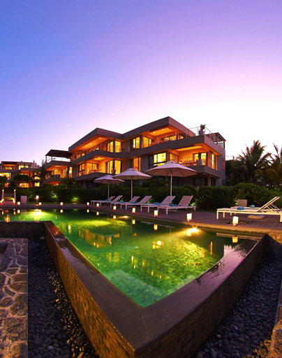 Exterior & Views 2, Bon Azur Beachfront Suites & Penthouses with LOV