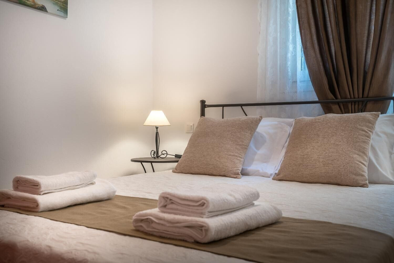 Bedroom 2, Villa Aelia, Ionian Islands