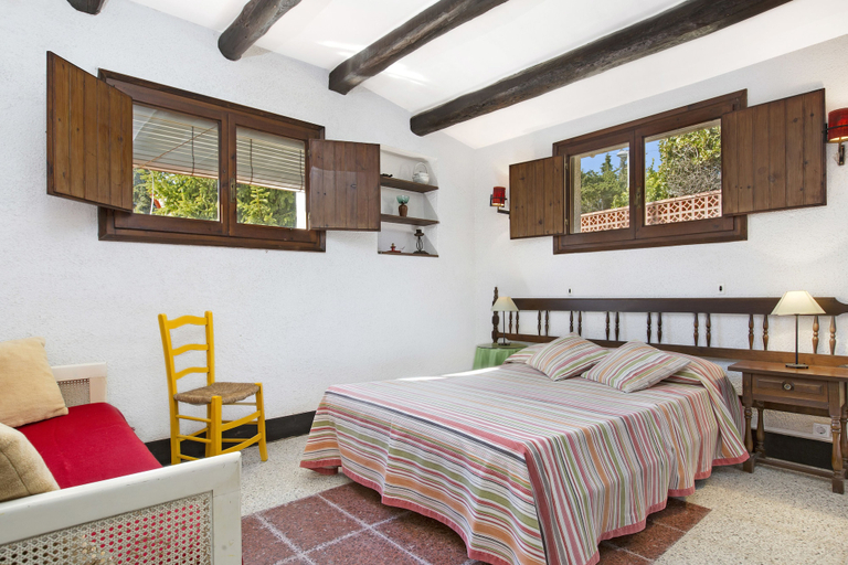 Bedroom 2, Villa Mas Guelo, Girona