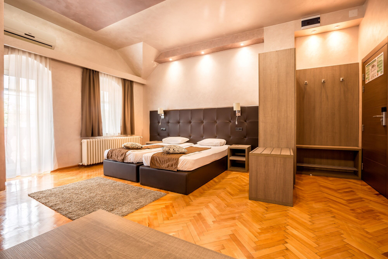 Bedroom 3, Hotel Fontana, Novi Sad