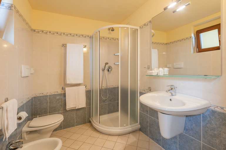 Bathroom 4, Hotel Saturno Fontepura, Grosseto
