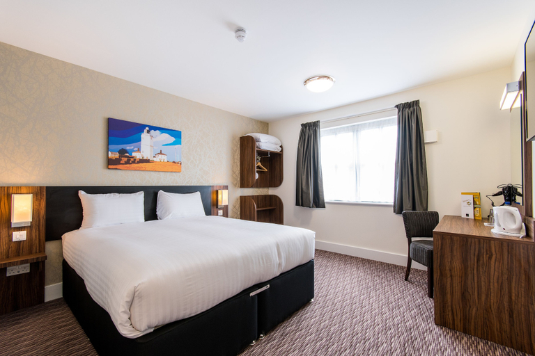 Bedroom 2, Canterbury Bell, Margate by Marston's Inns, Kent