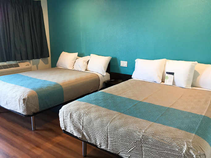 Bedroom 3, Motel 6 San Bernardino, CA - Downtown, San Bernardino