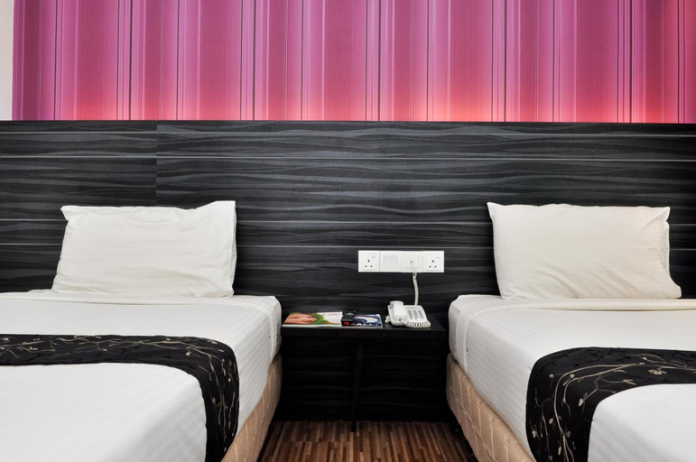 Bedroom 3, Signature Hotel, Kuantan