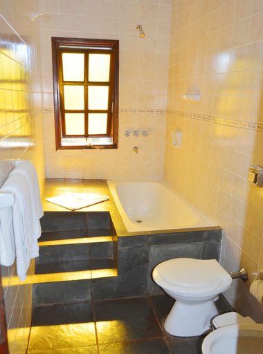 Bathroom 5, Pirayu Lodge Resort, Iguazú