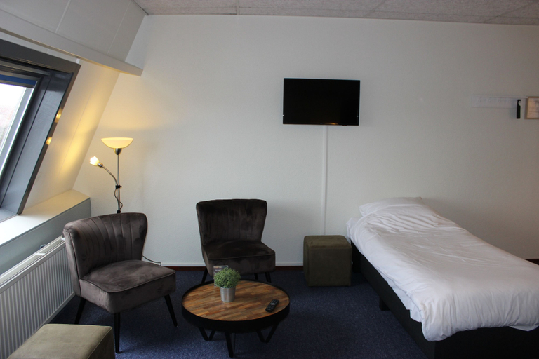 Bedroom 4, Hotel de Klok, Ameland