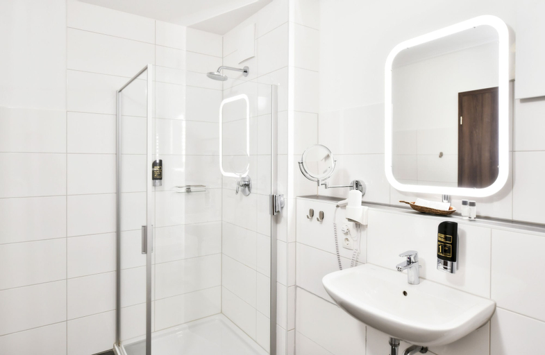 Bedroom 5, Four Stars by City Hotel, Rhein-Sieg-Kreis