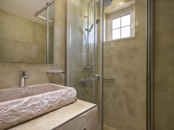 Bathroom 5, Koukounaria Hotel & Suites, Ionian Islands