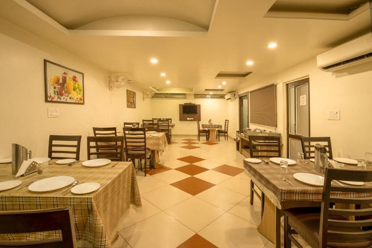 Food & Drinks 5, Elite Suites Mint Gomti Nagar, Lucknow