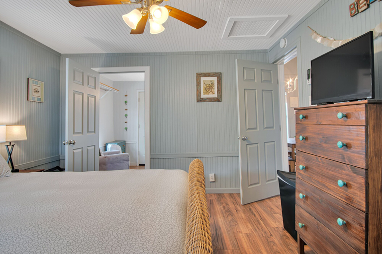 Bedroom 2, Anglers Court Beach Casita #17, Nueces
