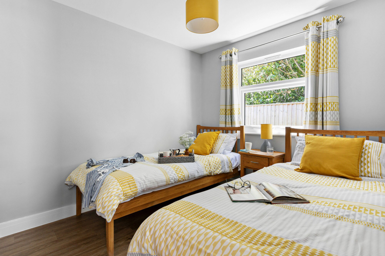 Bedroom 2, Old Walls Vineyard, Devon