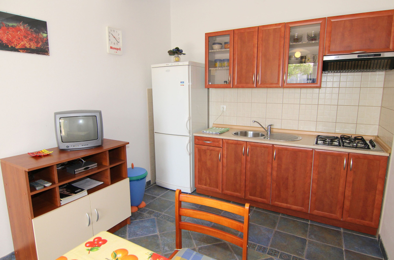 Others 5, Apartment Anja, Pag