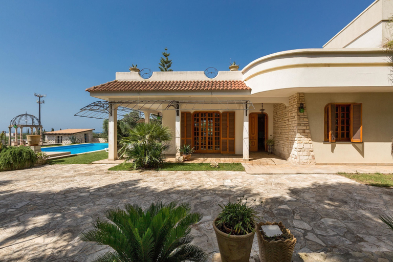 Exterior & Views 2, Villa Fortunato, Lecce