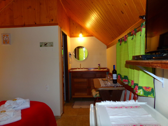 Bedroom 2, pousada caminho do escorrega, Bocaina de Minas