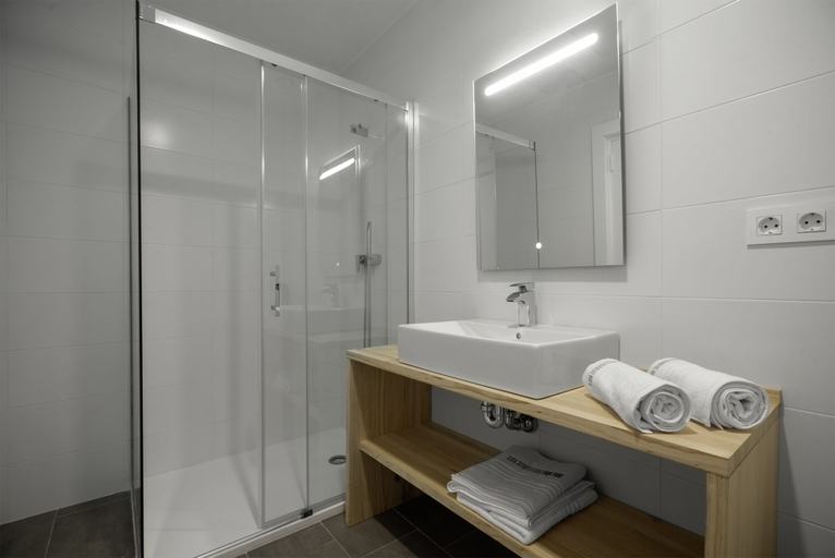 Bathroom 4, SanSebastiánForYou 32 DE AGOSTO Rooms, Guipúzcoa