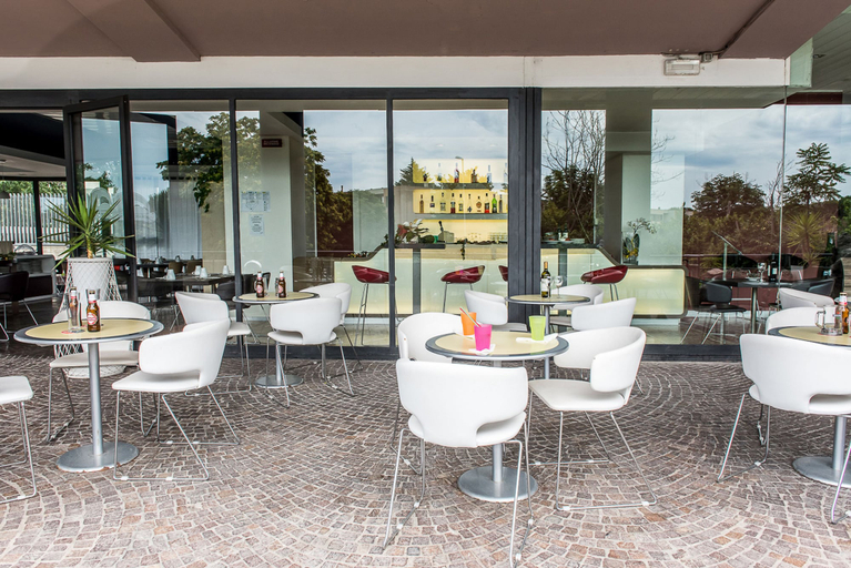 Food & Drinks 5, Sotel Nomentana, Rome