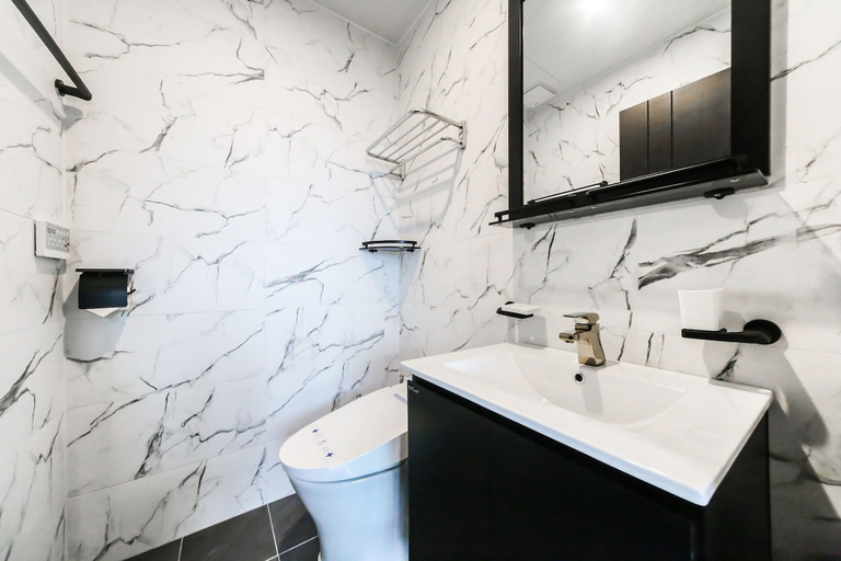 Bathroom 3, Andong CM Park Hotel, Yecheon