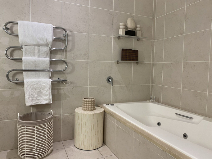 Bathroom 4, Clifton YOLO Spaces – Clifton Mansion Villa, City of Cape Town