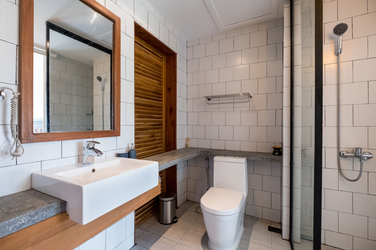 Bathroom 5, Pippali Hotel, Kampot