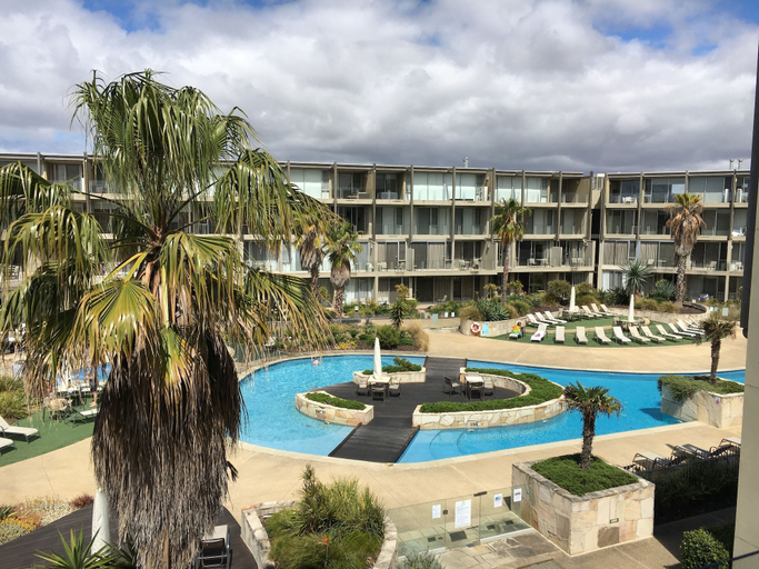 Sport & Beauty 4, Onshore Torquay, Surf Coast - East