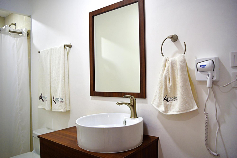 Bathroom 4, Astro Inn Hotel Express, Coatepec