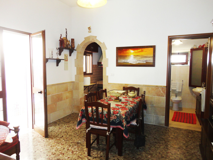 In-room dining 3, VersoSud - Apartment Vicino Spiaggia 03, Lecce